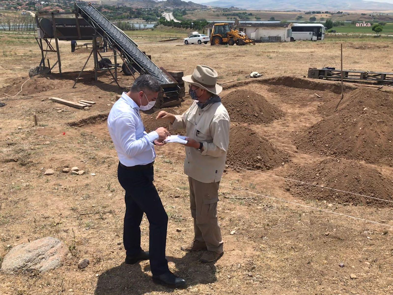 BÜKLÜKALE HÖYÜĞÜNDE ARKEOLOJİK KAZI ÇALIŞMALARI YENİDEN BAŞLADI