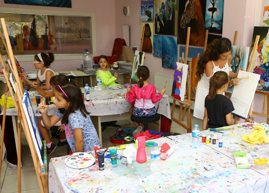 NİLÜFER BELEDİYESİ'NİN SANAT ATÖLYELERİNDE YAZ DÖNEMİ BAŞLIYOR