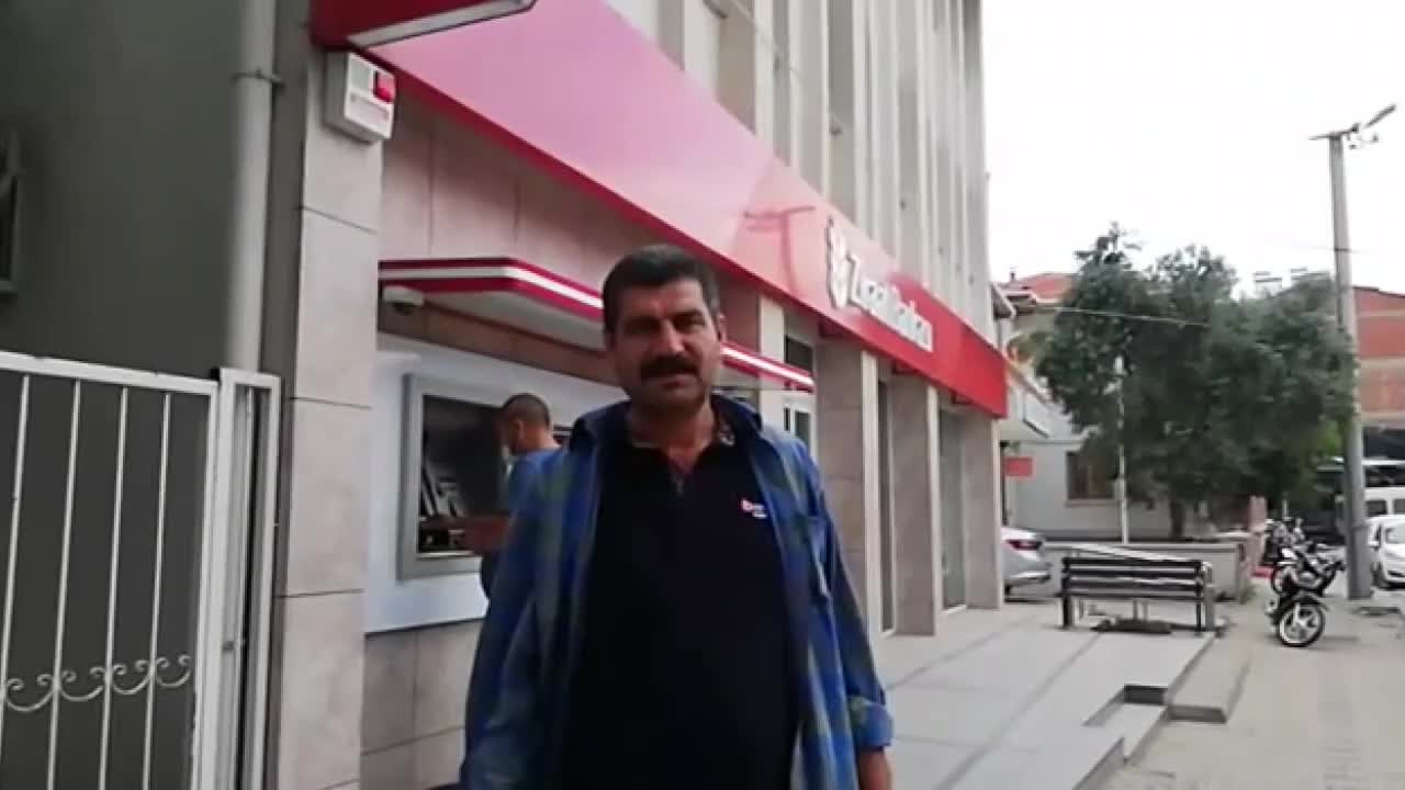 ZİRAAT BANKASI'NA 241 BİN LİRA BORCU OLAN ÇİFTÇİ: "SİZ ÖNCE DEMİRÖREN MEDYA’YA VERDİĞİNİZ 750 MİLYON KREDİYİ TAHSİL EDİN”