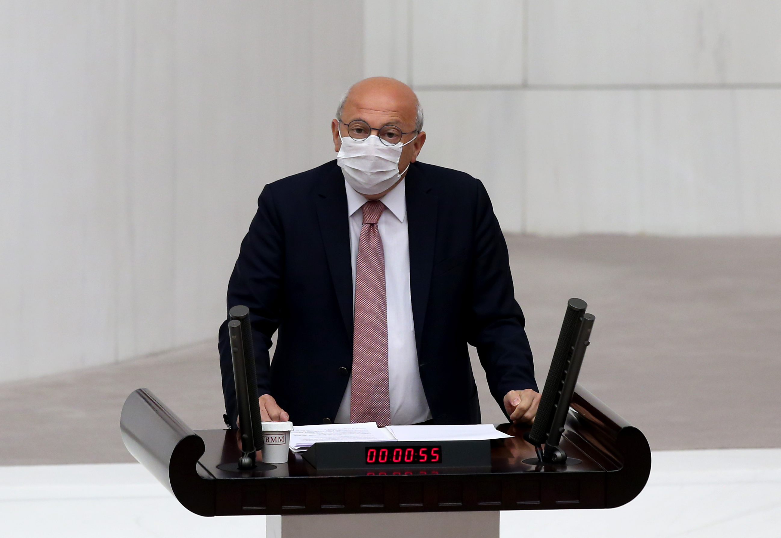 "ÜNİVERSİTELERİN AÇIKÖĞRETİM GELİRLERİNİN YÜZDE 80’İ YÖK’E AKTARILACAK"