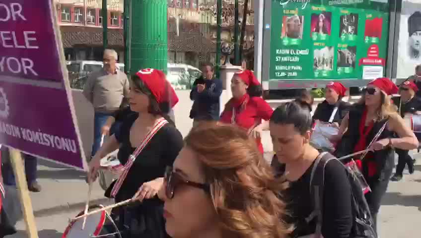 ANKARALI KADINLAR 8 MART DÜNYA EMEKÇİ KADINLAR GÜNÜ YÜRÜYÜŞÜ GERÇEKLEŞTİRİYOR