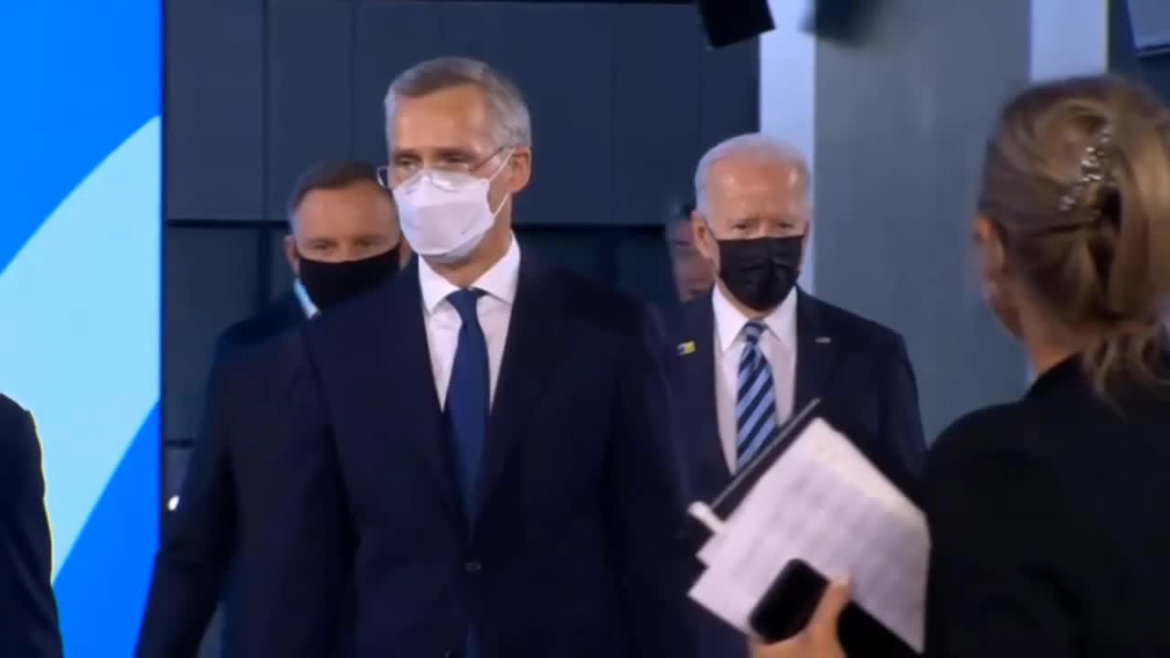 NATO ZİRVESİ BAŞLADI: CUMHURBAŞKANI ERDOĞAN LİDERLERLE GÖRÜŞTÜ