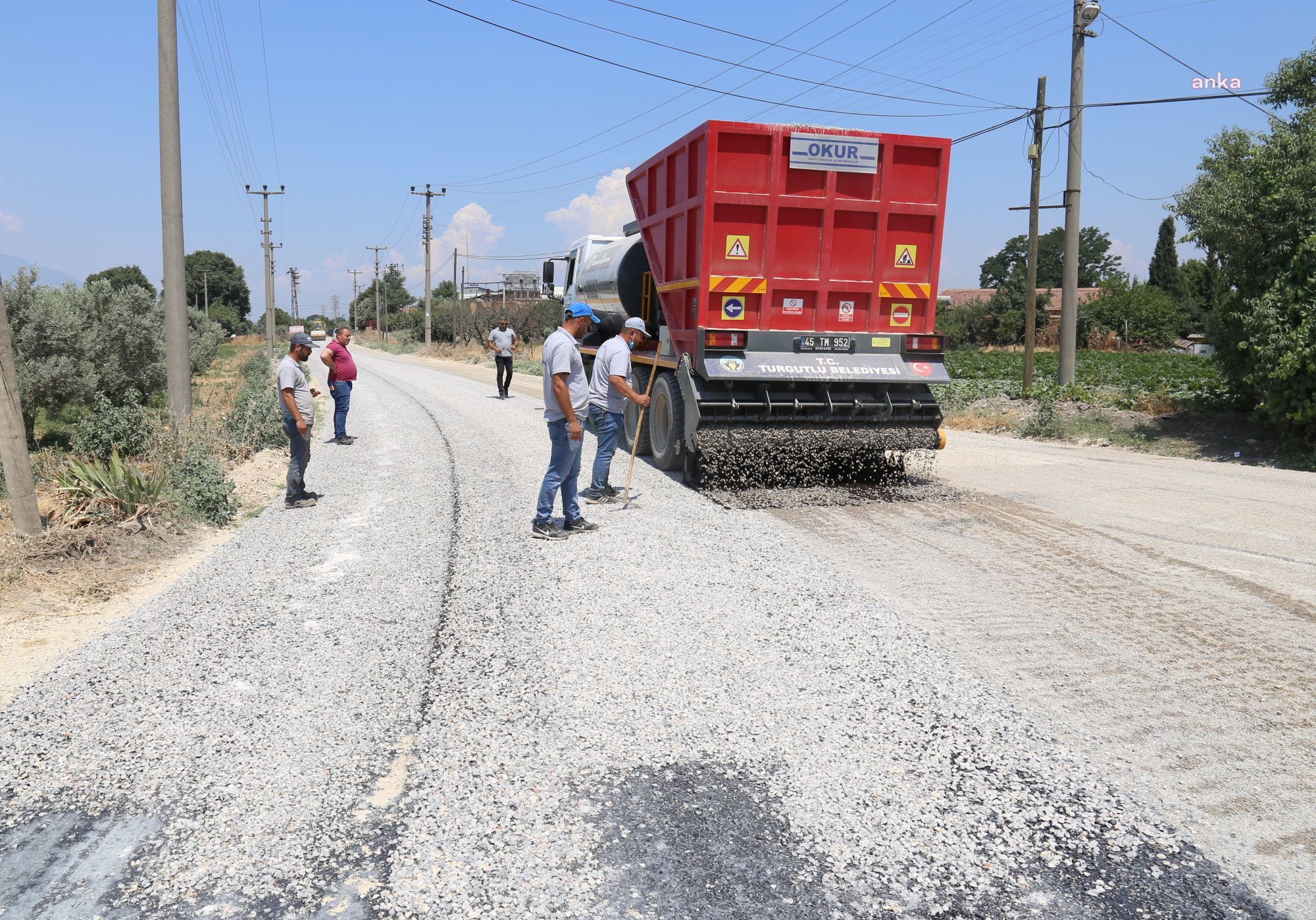 TURGUTLU BELEDİYESİ'NDEN ASFALT MESAİSİ