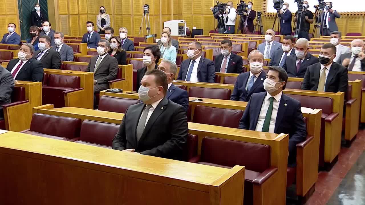 BAHÇELİ’DEN ABD TEPKİSİ: UZAKTAN BAKILINCA SAF MI GÖRÜNÜYORUZ?