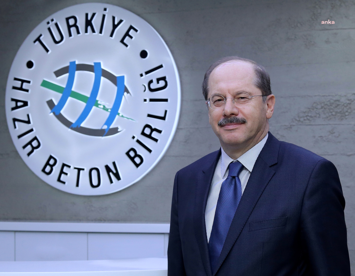 İNŞAATTA DALGALANMA AZALDI, KRİTİK EŞİKTE DENGELENDİ