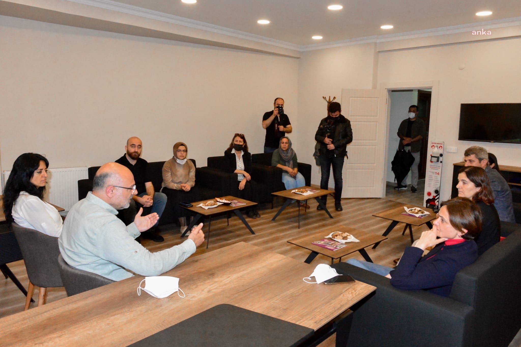 KAFTANCIOĞLU, HDP İSTANBUL İL ÖRGÜTÜNE TAZİYE ZİYARETİNDE BULUNDU