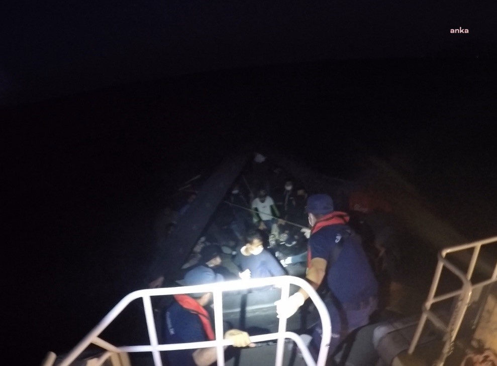 DATÇA AÇIKLARINDA 19 GÖÇMEN KURTARILDI