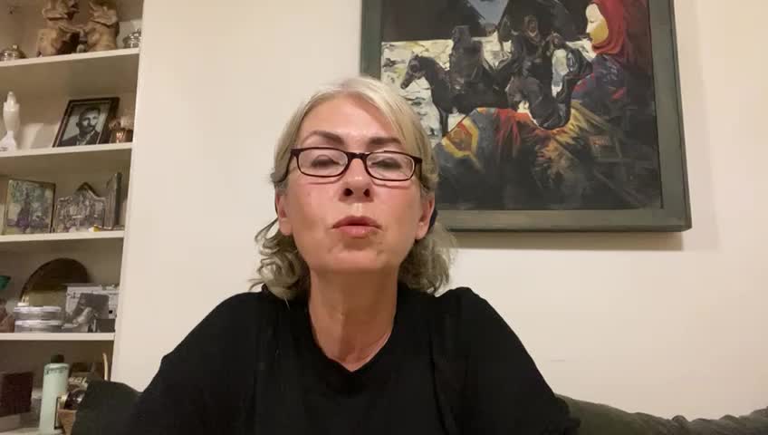 İLKAY AKKAYA: TOPLUM MÜZİKTEN DEĞİL, FAŞİST ZİHNİYETTEN RAHATSIZ