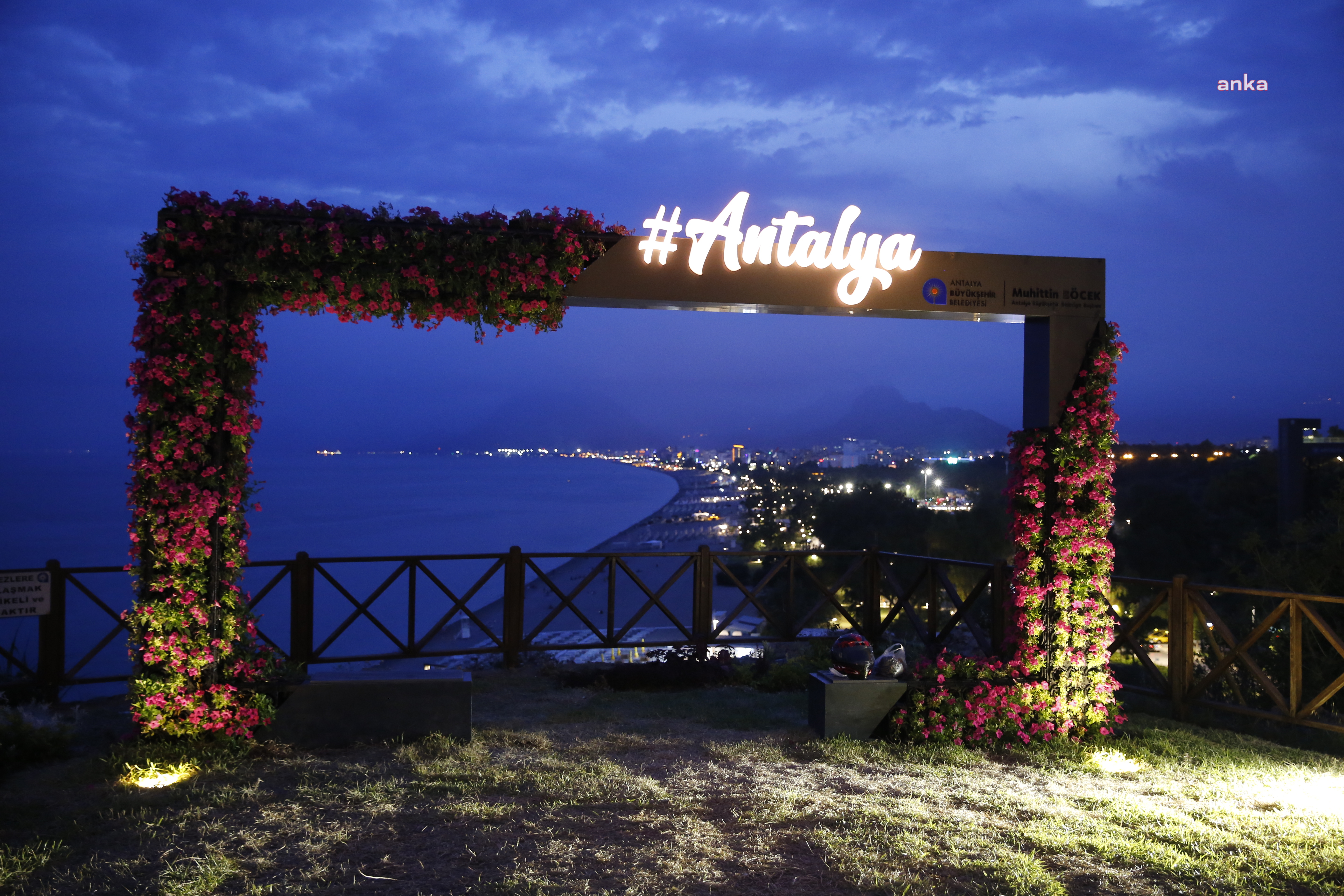 ANTALYA BÜYÜKŞEHİR’DEN VARYANTA FOTOĞRAF NOKTASI