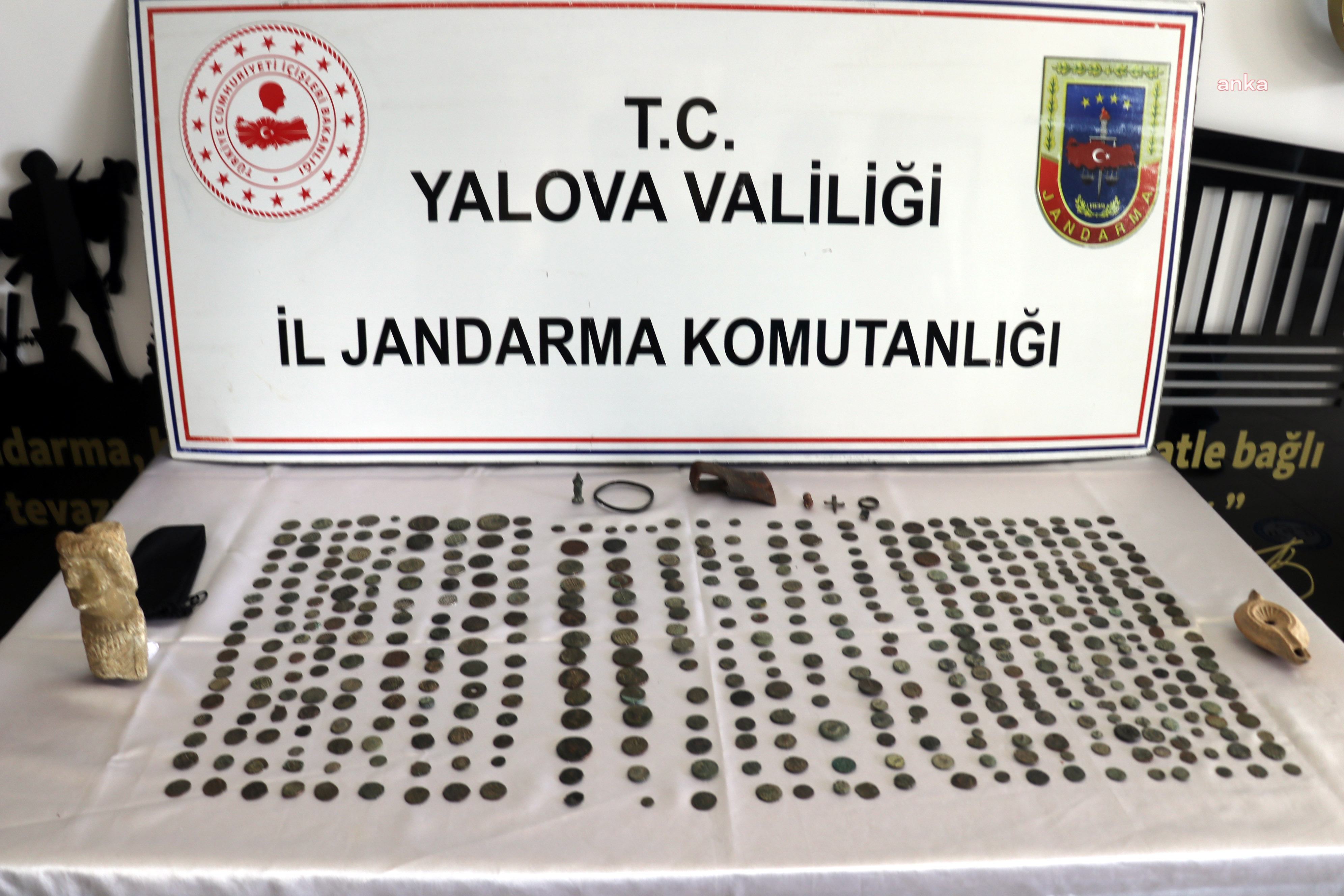 SURİYE UYRUKLU Y.M.'NİN EVİNDE 456 SİKKE YAKALANDI