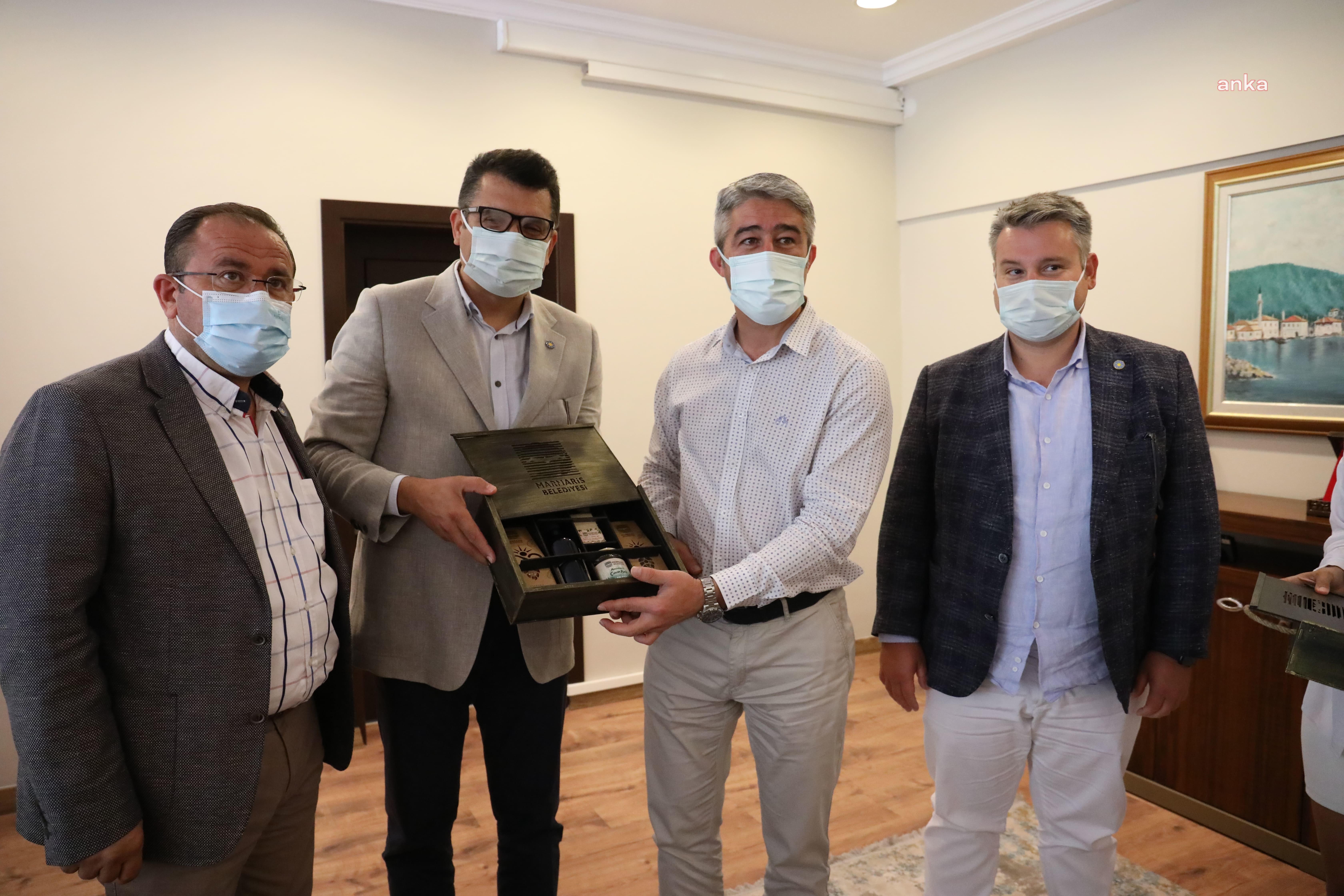 İYİ PARTİ GENEL BAŞKAN YARDIMCISI TOSUN MARMARİS BELEDİYE BAŞKANI'NI ZİYARET ETTİ