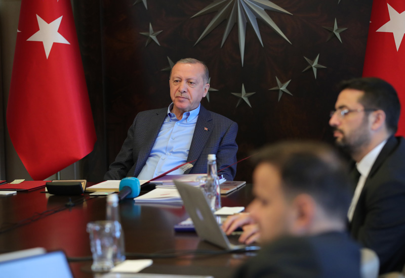 CUMHURBAŞKANI ERDOĞAN: BAYRAM SONRASI ÜLKEMİZİN NORMAL HAYATA GEÇİŞİNİ HEDEFLİYORUZ