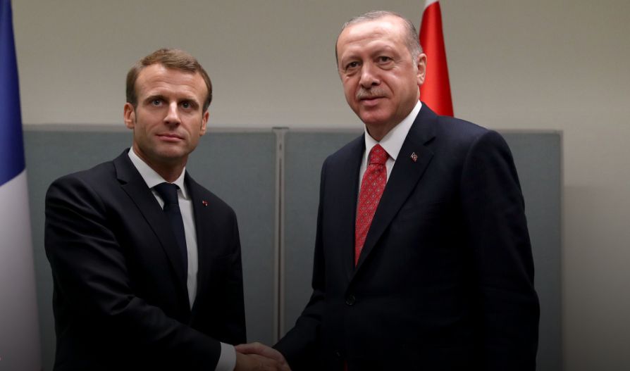 CUMHURBAŞKANI ERDOĞAN, MACRON’LA GÖRÜŞTÜ