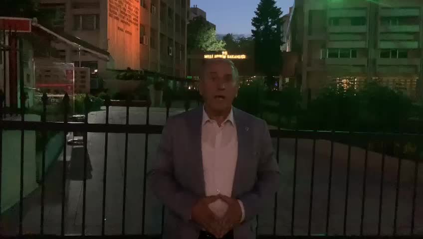 CHP'Lİ KAYA'DAN CUMHURBAŞKANI ERDOĞAN'A: "ÖĞRETMEN AÇIĞI VAR AMA SENİN OKULLARDAN, ÖĞRETMENLERDEN VE ÖĞRENCİLERDEN HABERİN YOK"
