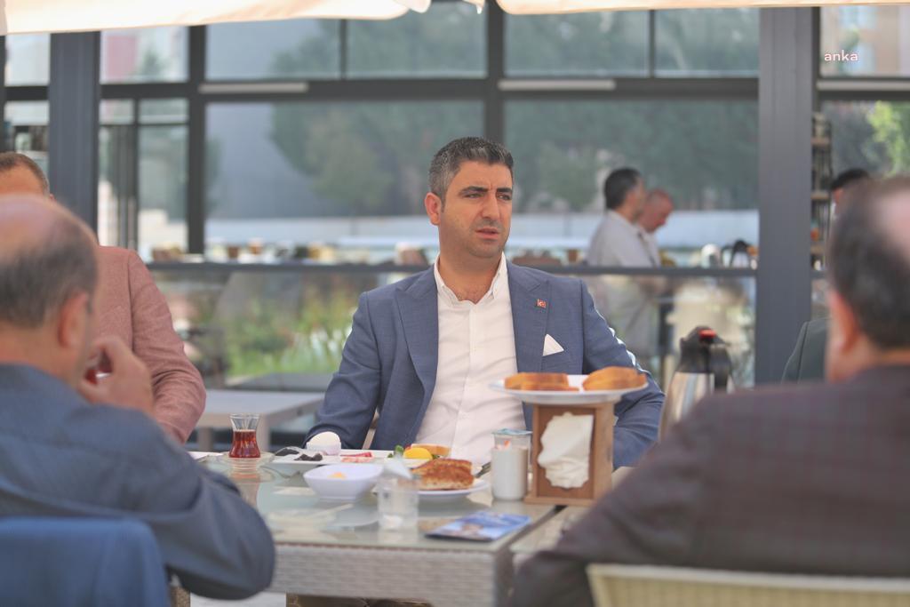 KARTAL BELEDİYE BAŞKANI YÜKSEL, ESNAF ODALARI BAŞKANLARI İLE BİR ARAYA GELDİ