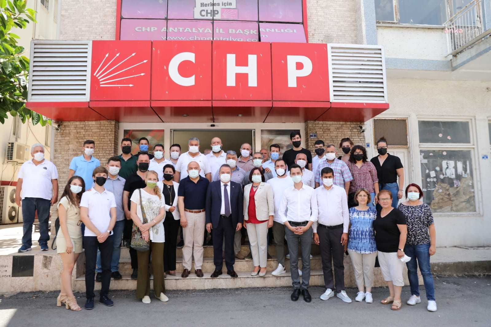 MUHİTTİN BÖCEK’TEN CHP’YE ZİYARET
