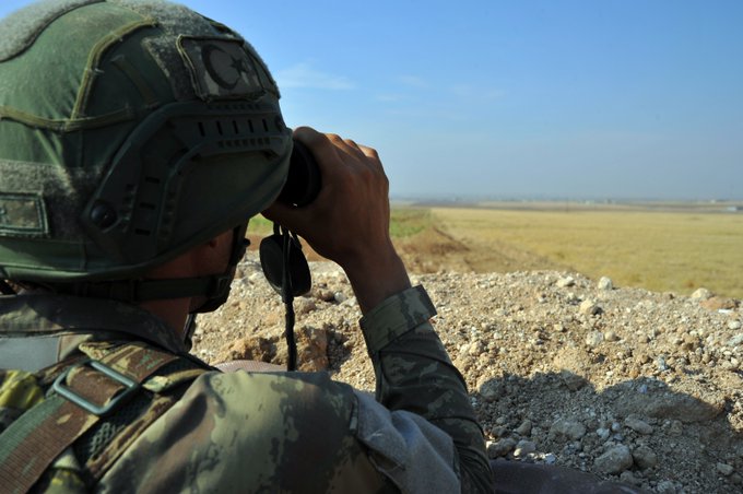MSB: PKK/YPG'Lİ TERÖRİST TESLİM OLDU