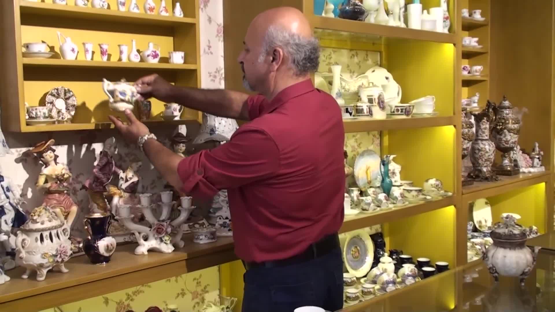 TARİHE IŞIK TUTAN MEZAT SALONU