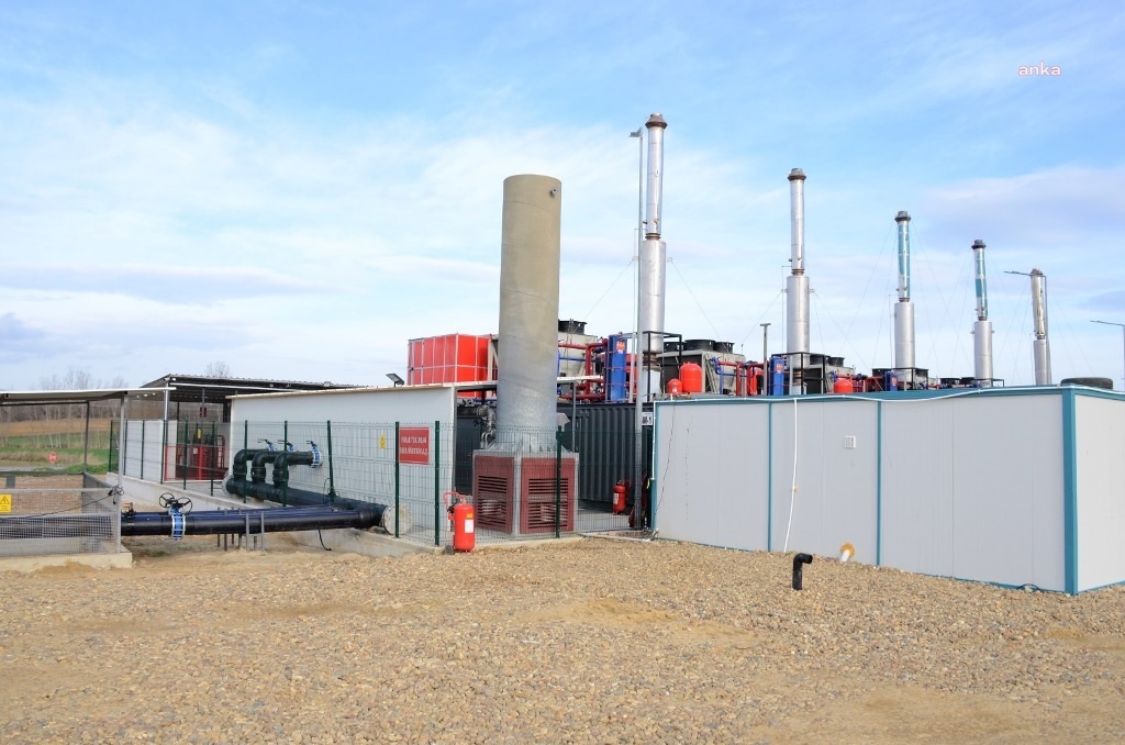 TEKİRDAĞ BÜYÜKŞEHİR, ÇÖPTEN ÜRETTİĞİ ENERJİYLE YAKLAŞIK 20 BİN HANEYE IŞIK OLUYOR