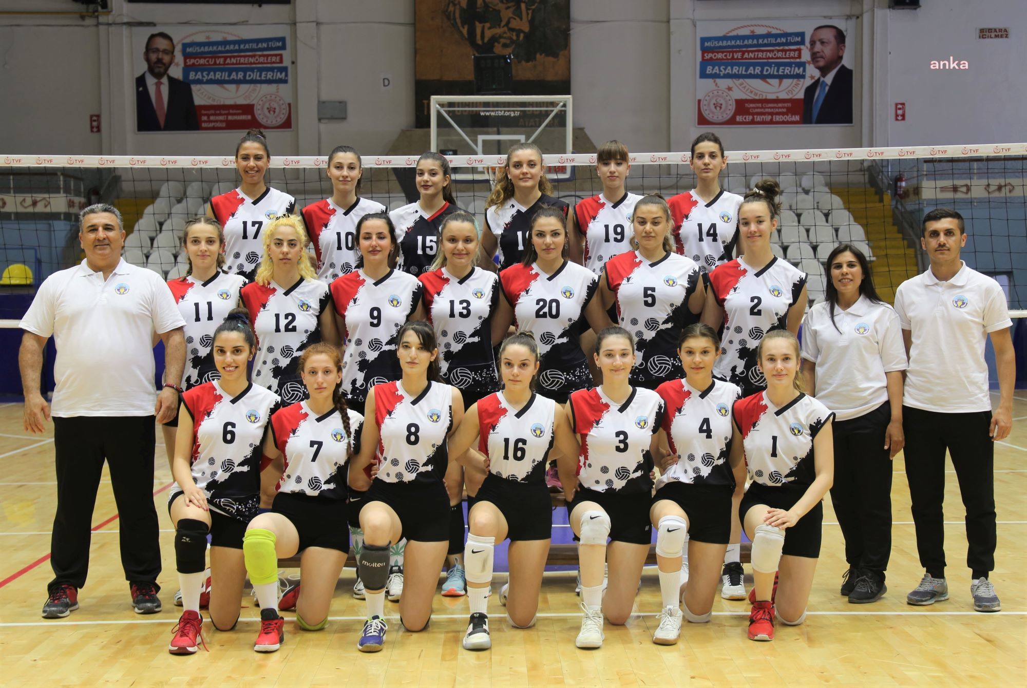 TURGUTLU BELEDİYESPOR KADIN VOLEYBOL TAKIMI İLK KEZ 2. LİGDE