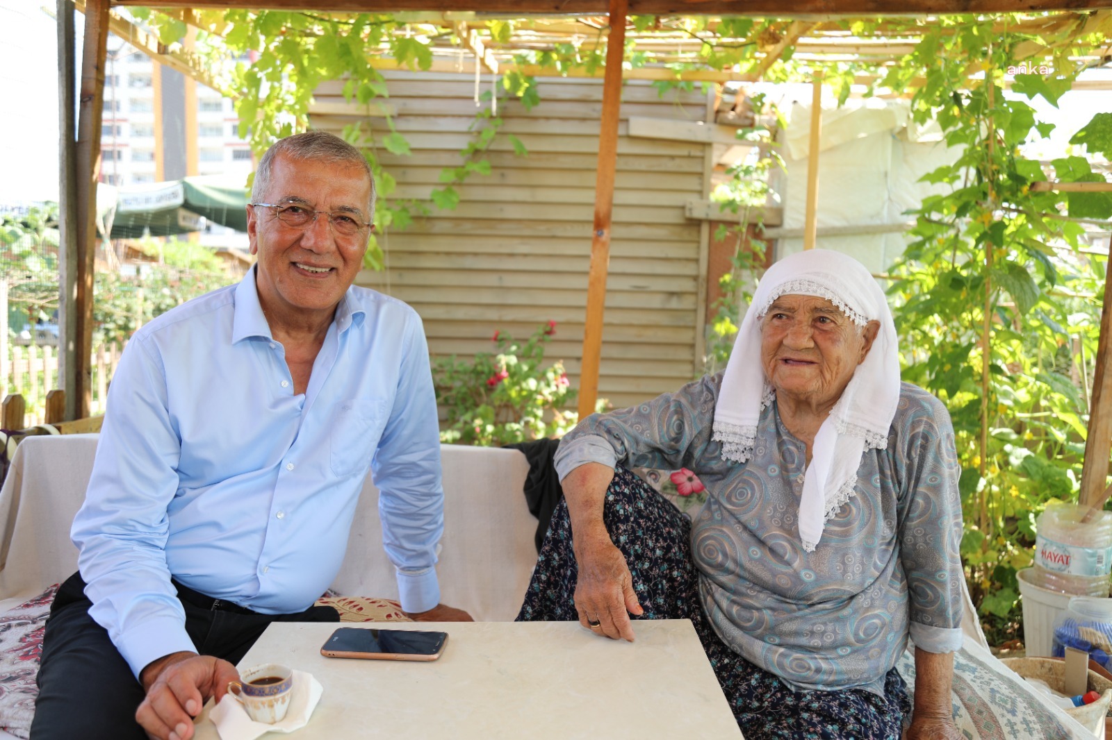 MEZİTLİ BELEDİYE BAŞKANI TARHAN, HOBİ BAHÇESİ SAKİNLERİNE KONUK OLDU