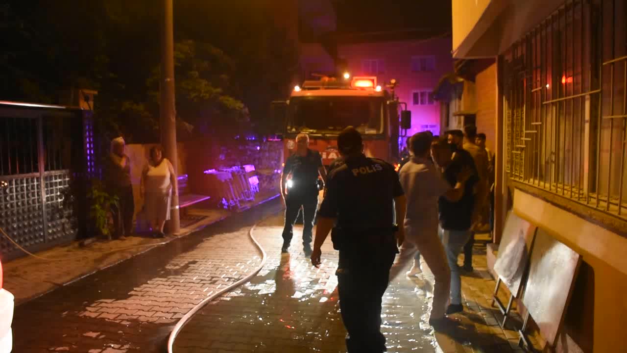 DÜĞÜN EVİNE GELEN OTOMOBİL YANDI