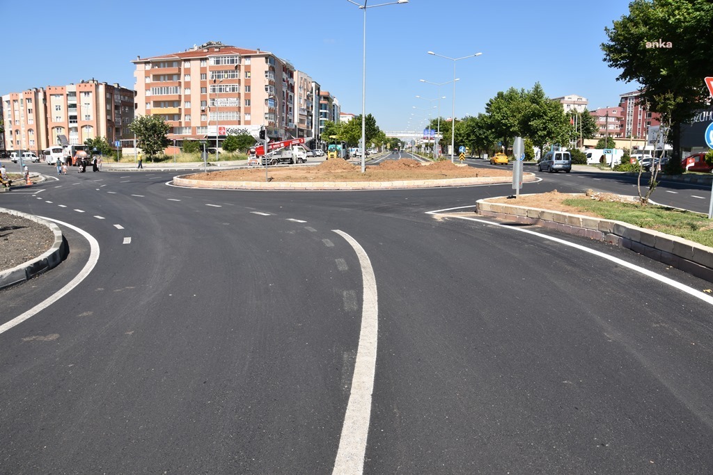 TEKİRDAĞ BÜYÜKŞEHİR,  YOL ÇALIŞMALARINI SÜRDÜRÜYOR