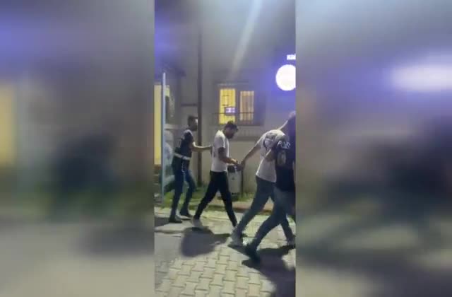 TRAFİK MAGANDALARININ SALDIRISINA UĞRAYAN AA MUHABİRİNİN ÇENESİ KIRILDI