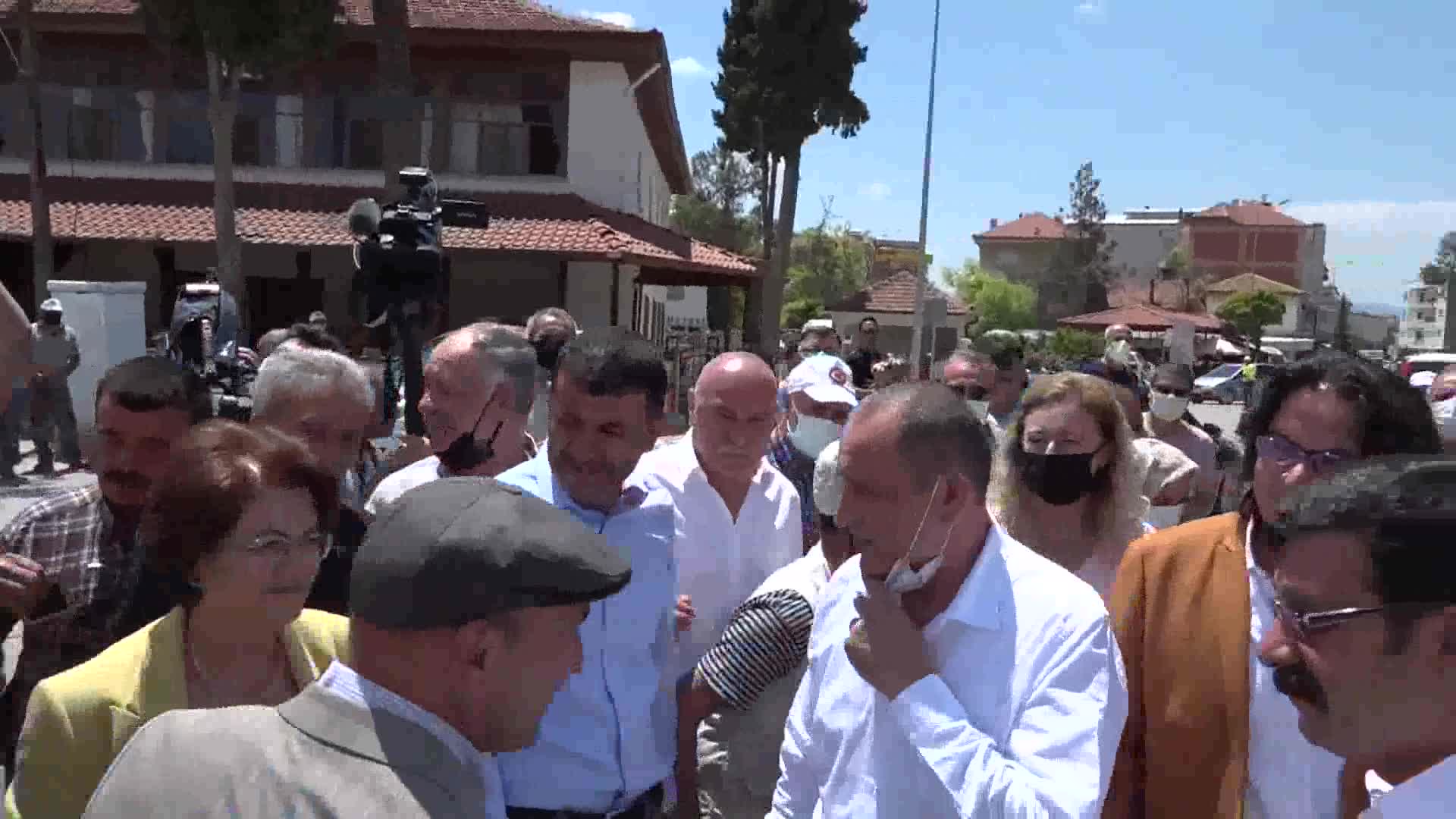 İZMİR’DEN BOZKURT’A DESTEK ELİ