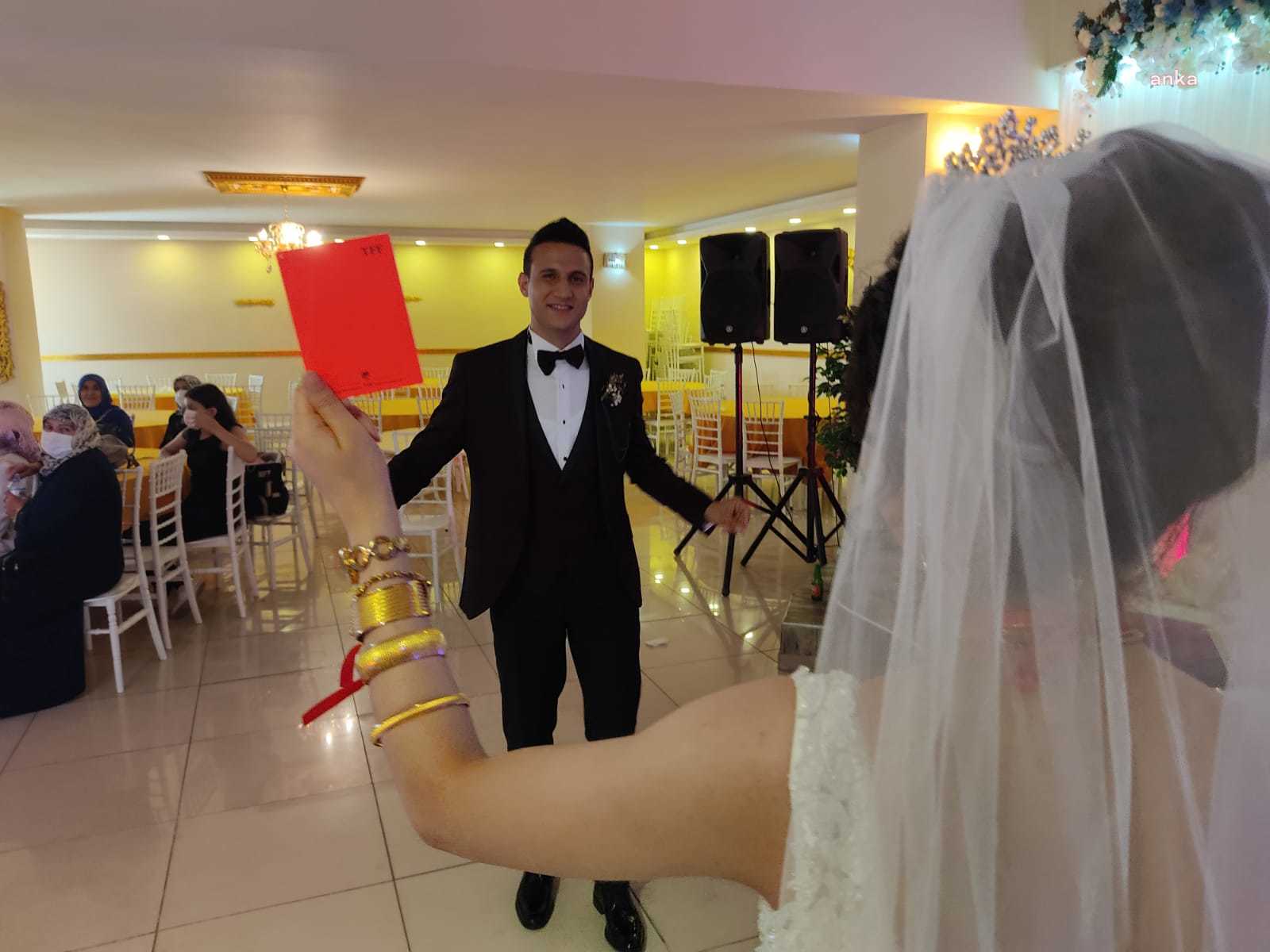 HAKEM DAMAT, GELİNİN 'KIRMIZI KARTI' İLE BEKARLIĞA VEDA ETTİ
