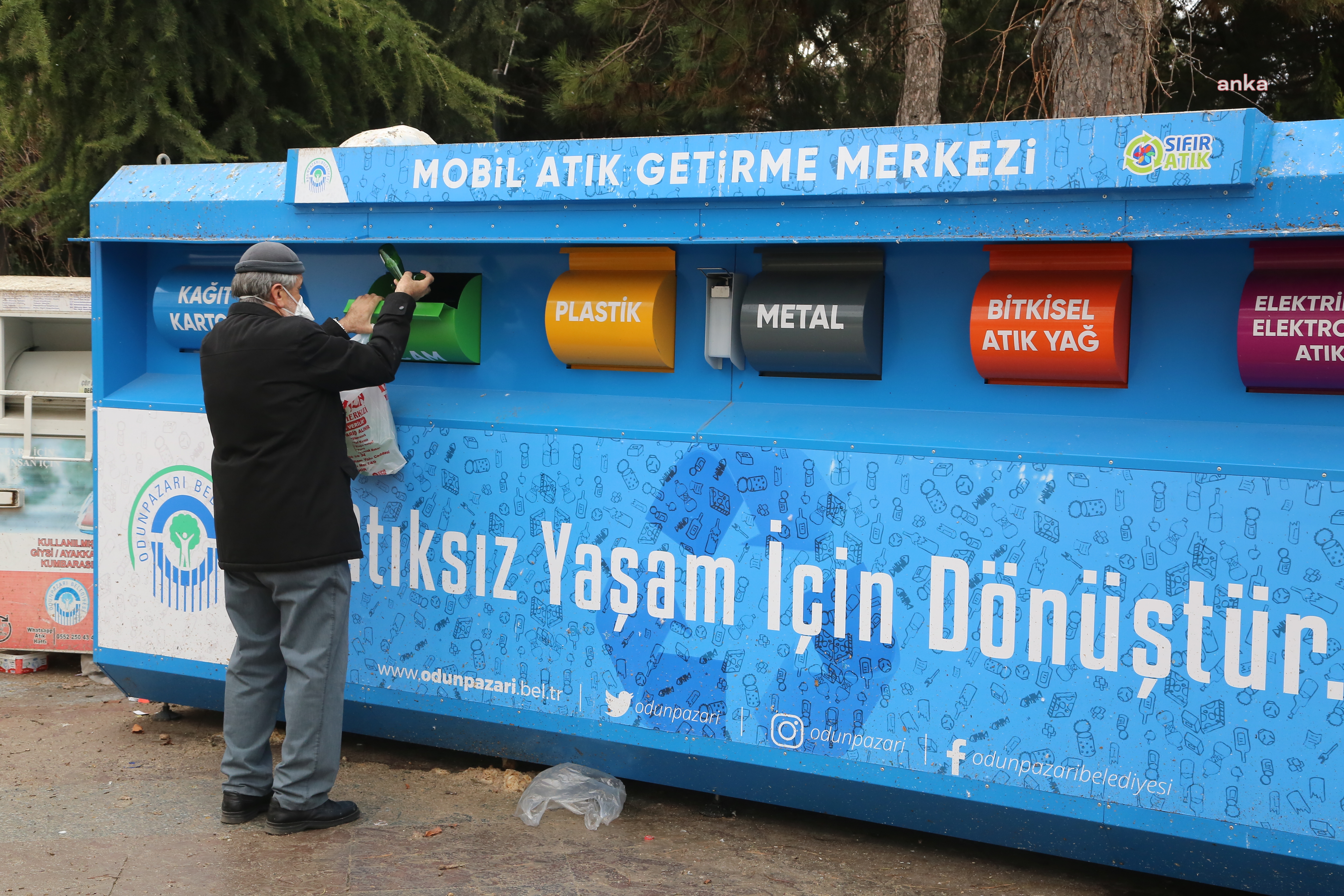 ODUNPAZARI BELEDİYESİ GERİ DÖNÜŞÜM AĞINI GENİŞLETİYOR