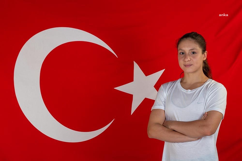 YÜZÜCÜ MERVE TUNCEL, AVRUPA ŞAMPİYONU OLDU