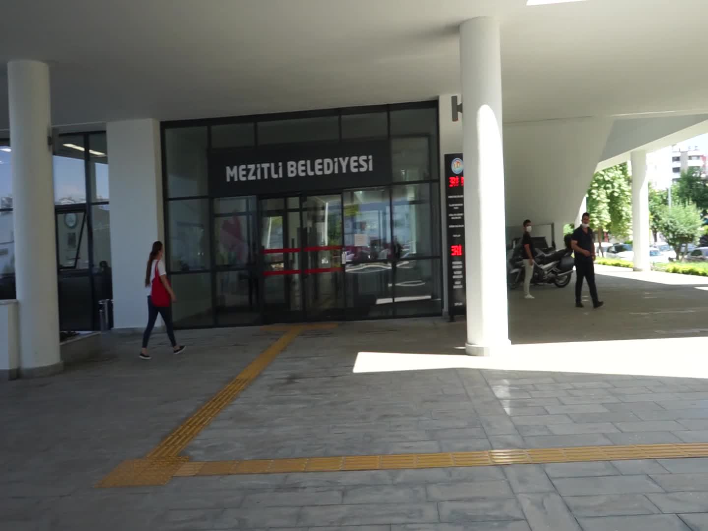 MEZİTLİ BELEDİYESİ'NDEN HALK MASASI İLE SORUNLARA HIZLI ÇÖZÜM