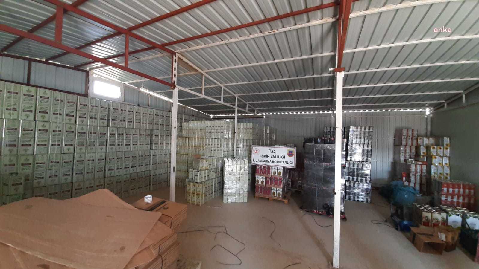 İZMİR'DE 3 BİN 560 LİTRE SAHTE SIVI YAĞ ELE GEÇİRİLDİ