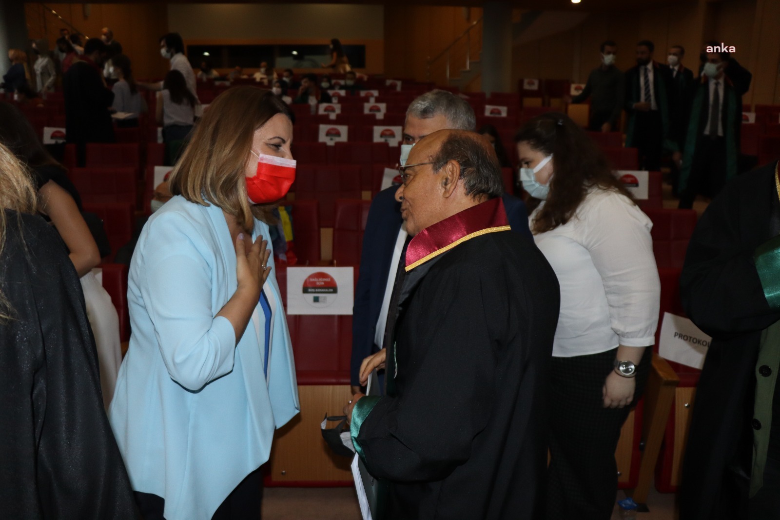 İZMİT BELEDİYE BAŞKANI HÜRRİYET, KOCAELİ BAROSU GENEL KURULU’NA KATILDI