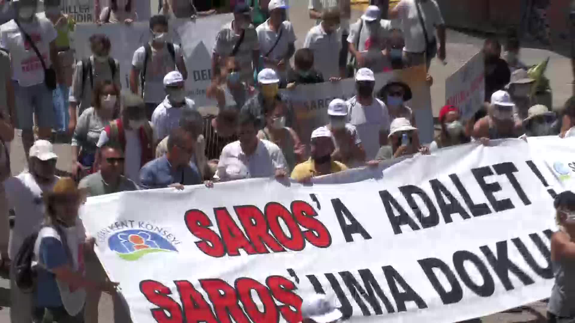 SAROS KÖRFEZİ'NE YAPIMI PLANLANAN DEV KARGO GEMİSİ LİMANI, BİNLERCE KİŞİLİK MİTİNGLE PROTESTO EDİLDİ