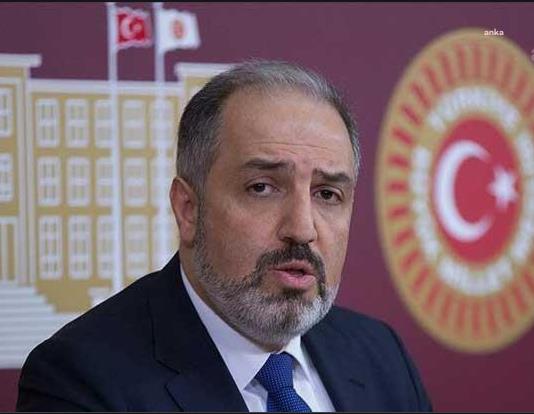DEVA PARTİLİ YENEROĞLU'NDAN YARGILANAN CUMARTESİ ANNELERİ'NE DESTEK: "HUKUKTAN UZAK BİR DAVA"