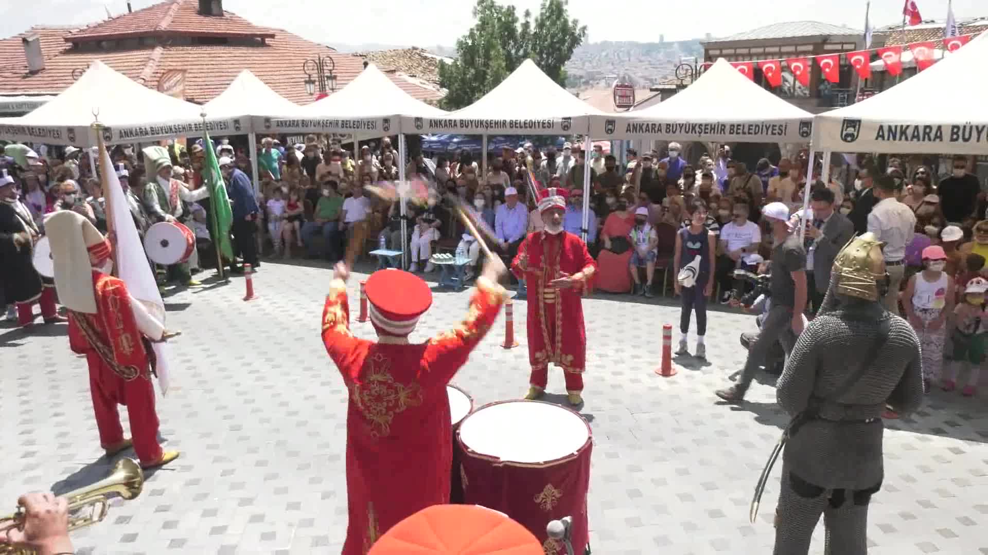 BAŞKENTLİLERDEN KALE SANAT ŞENLİĞİ'NE YOĞUN İLGİ