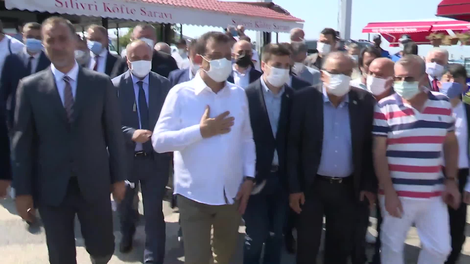 İBB'DEN KÜÇÜK ÖLÇEKLİ BALIKÇILARA DESTEK. BALIKÇILAR MUTLU: "BİZE SADECE YARDIM DEĞİL UMUT DA GETİRDİNİZ”