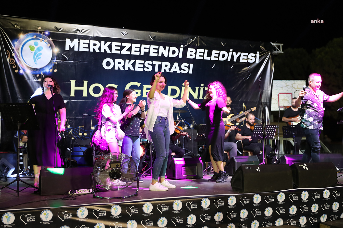 MERKEZEFENDİ BELEDİYESİ'NİN MAHALLE KONSERLERİ DEVAM EDİYOR