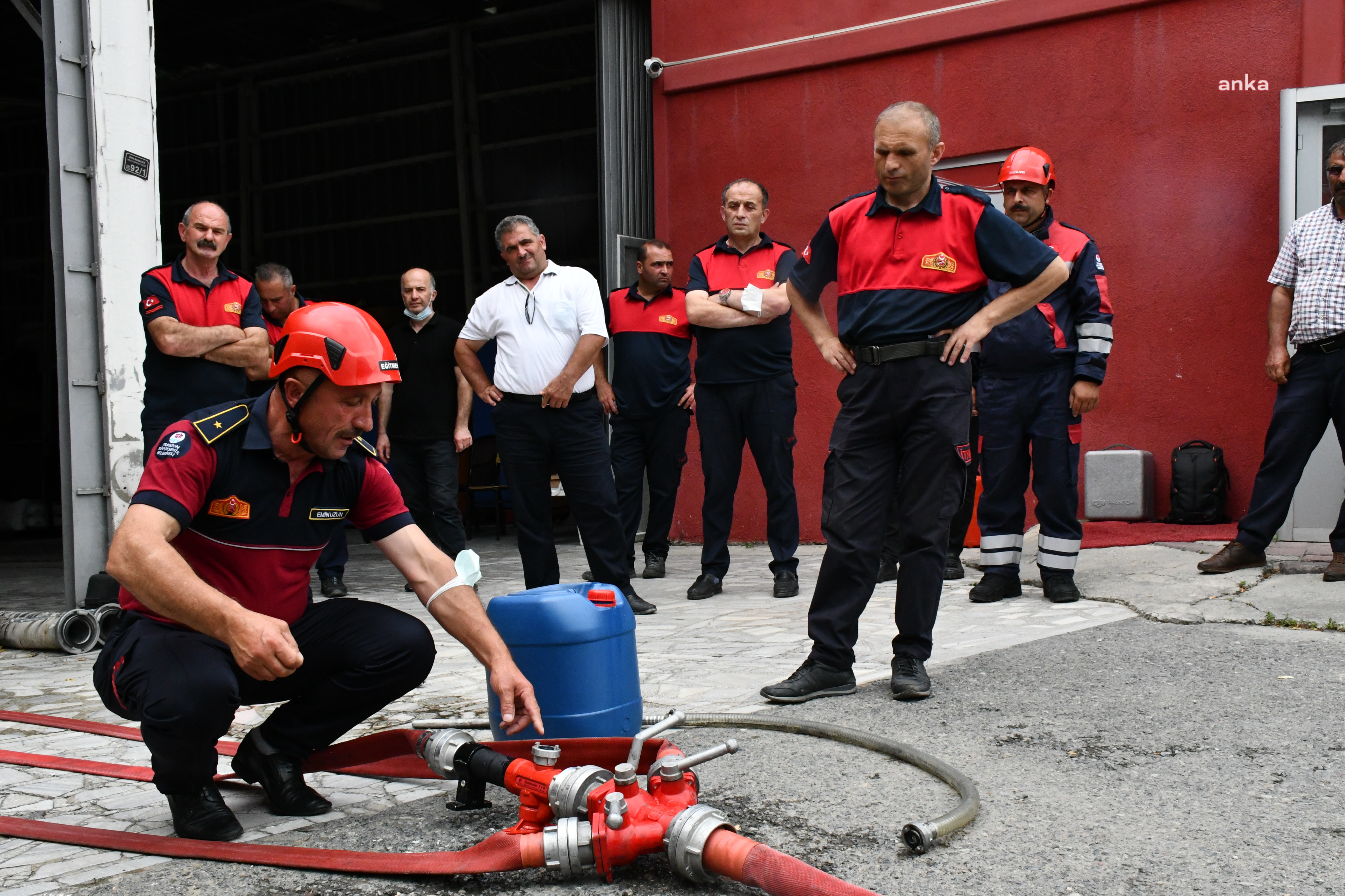 ARTVİN BELEDİYESİ İTFAİYE EKİBİNE ACİL MÜDAHALE EĞİTİMİ