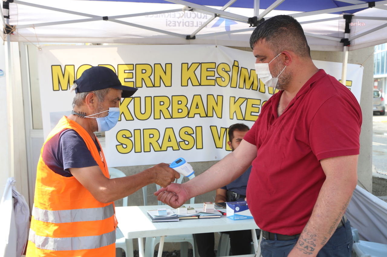 KÜÇÜKÇEKMECE KURBAN SATIŞ ALANI BAYRAMA HAZIR