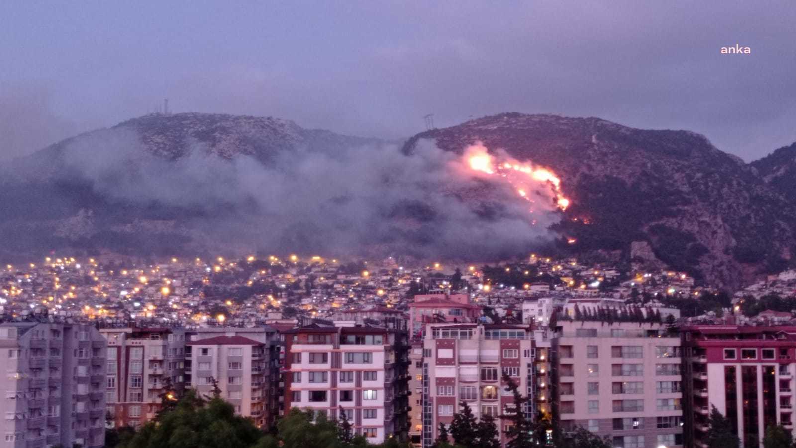 HATAY BÜYÜKŞEHİR BELEDİYESİ İTFAİYESİNDEN ÖZVERİLİ MÜCADELE
