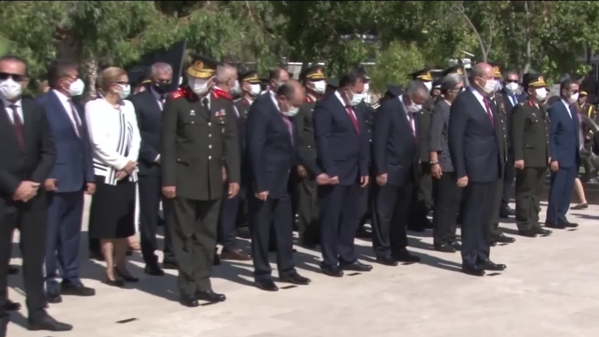 KKTC’DE 20 TEMMUZ BARIŞ VE ÖZGÜRLÜK BAYRAMI KUTLAMALARI ÇELENK SUNULMASI İLE BAŞLADI
