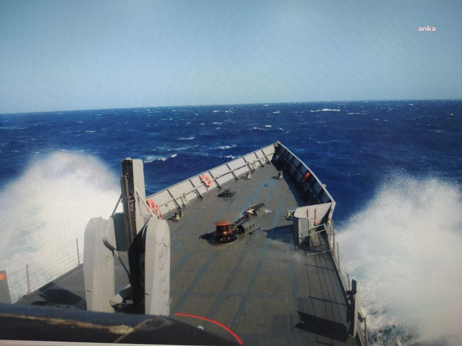 KAŞ AÇIKLARINDA GÖÇMEN TEKNESİ BATTI