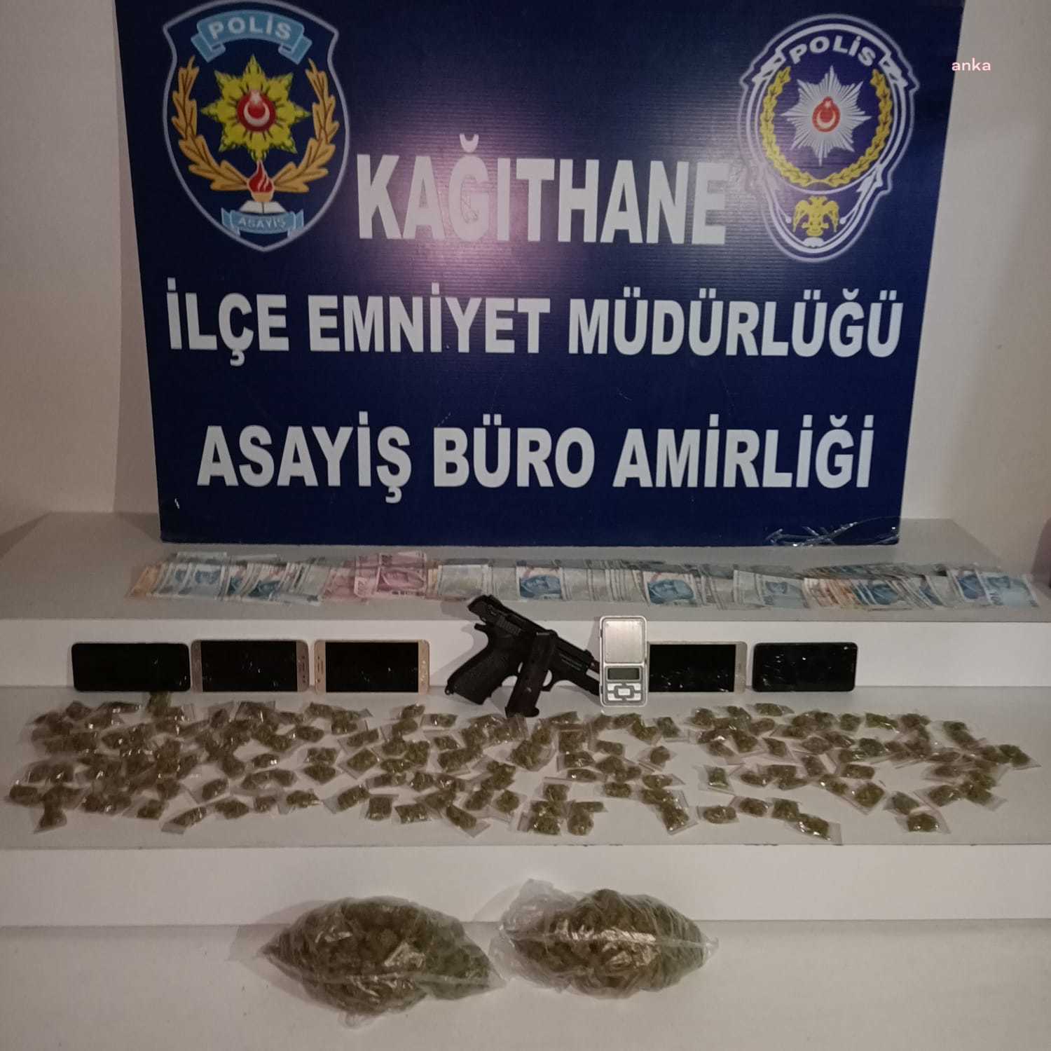 KAĞITHANE'DE UYUŞTURUCU OPERASYONU: YAKALANAN 4 KİŞİDEN 2'Sİ TUTUKLANDI