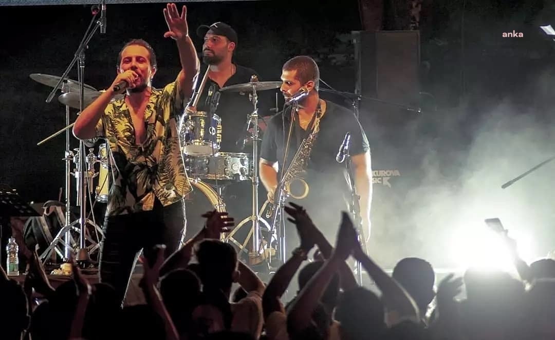 MERSİN BÜYÜKŞEHİR’İN KONSERLERİYLE KARNAVAL HAVASINDA BİR BAYRAM YAŞANDI