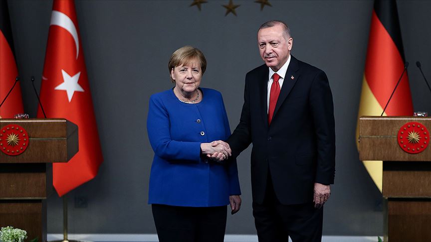 CUMHURBAŞKANI ERDOĞAN, MERKEL İLE GÖRÜŞTÜ