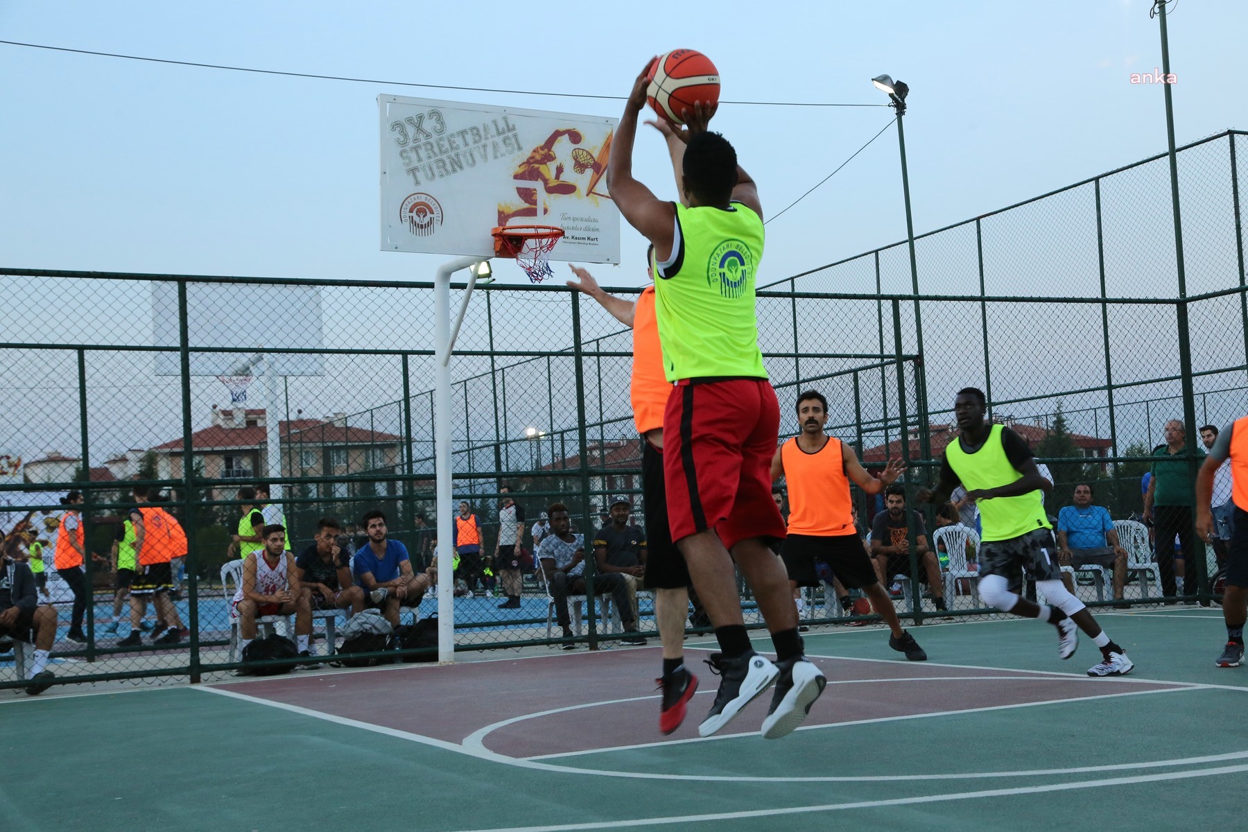 ODUNPAZARI'NDA SOKAK BASKETBOLU TURNUVASI BAŞLIYOR