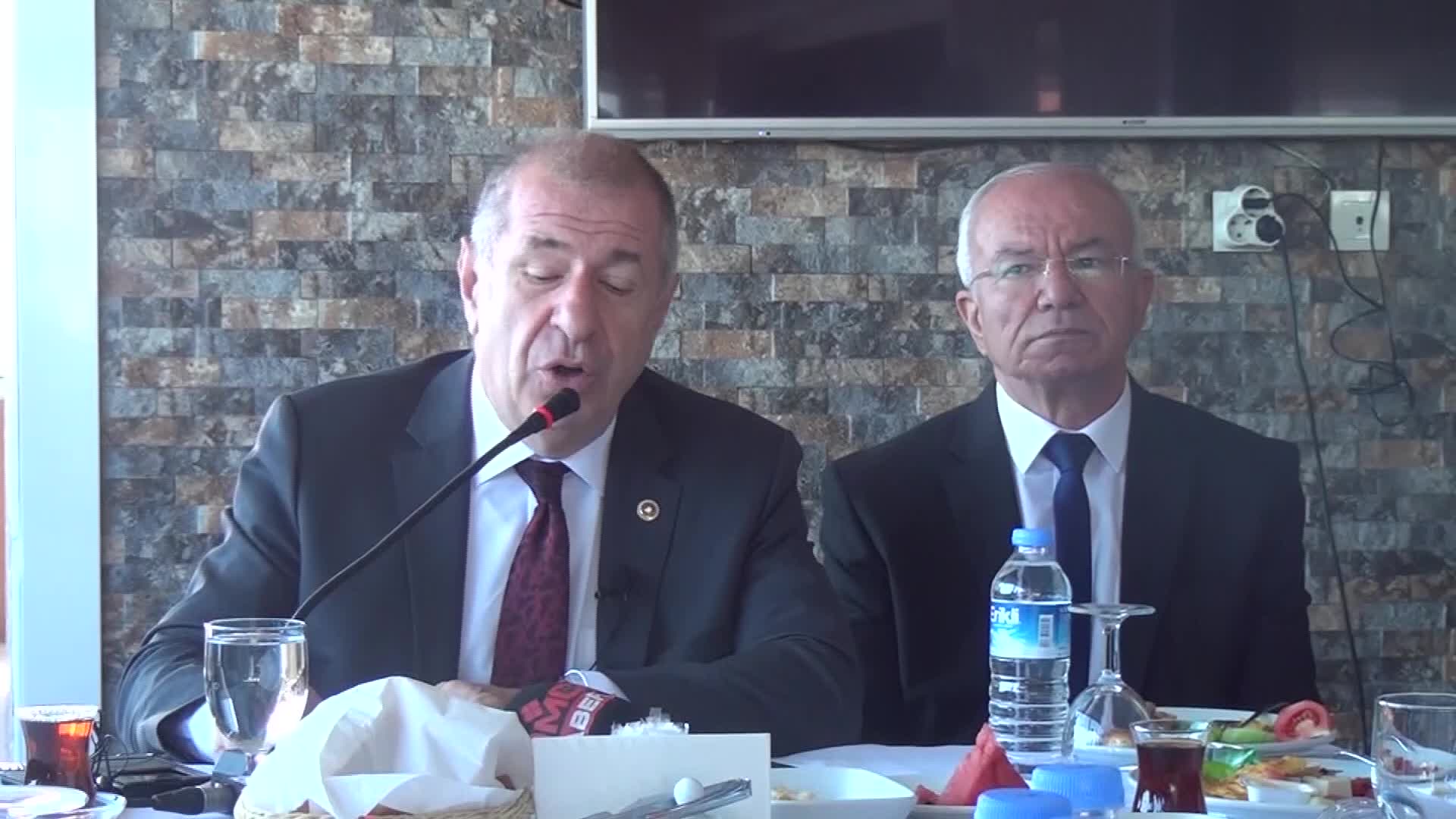 ÜMİT ÖZDAĞ: "BOLU BELEDİYE BAŞKANI'NIN ARKASINDAYIZ"